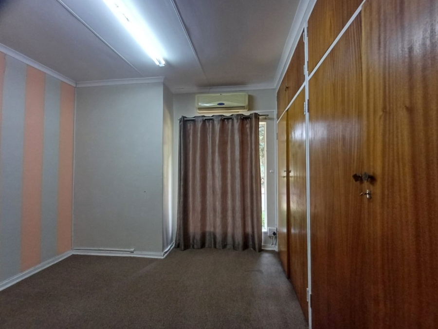 4 Bedroom Property for Sale in Flamwood North West